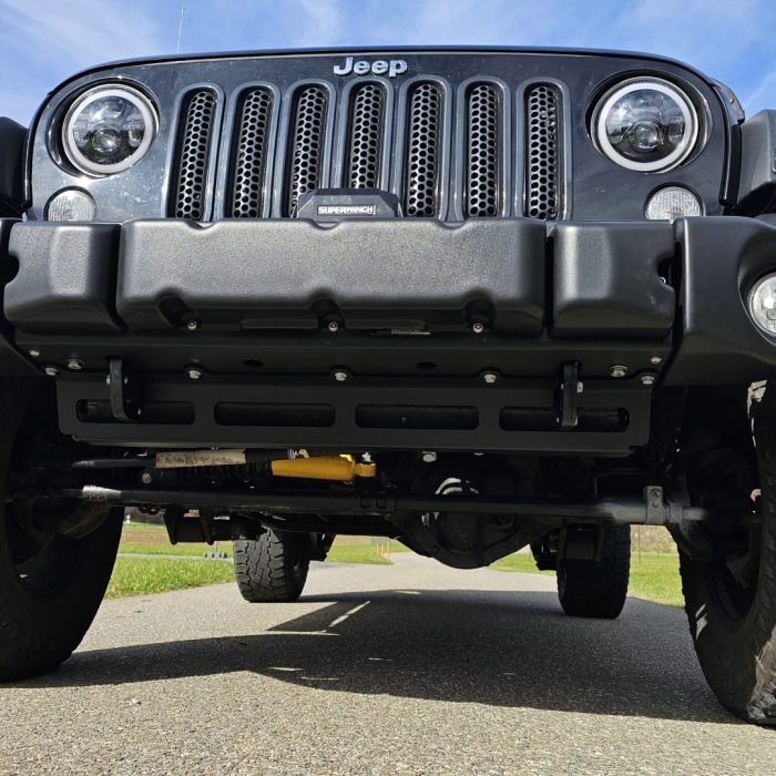 Wrangler JKU - Fahrwerk, Winden-Stossstange & Trittbretter