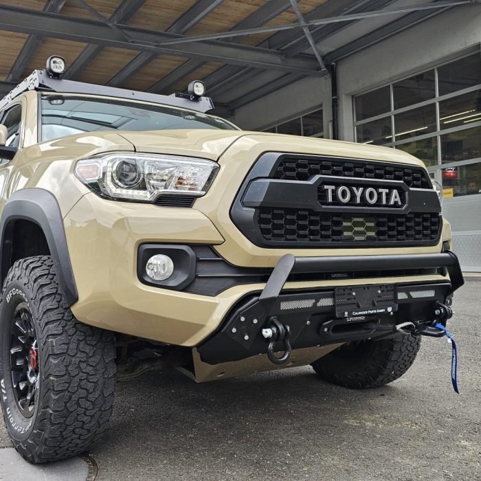 Tacoma TRD Offroad - Frontstossstange, Seilwinde & Skidplate