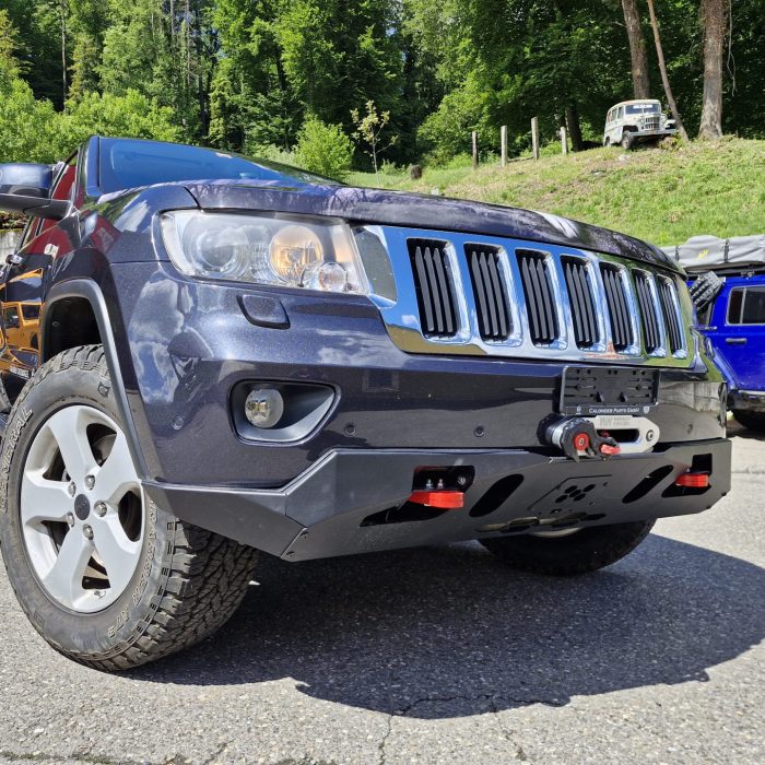Jeep Grand Cherokee WK2 - Frontstossstange, Rockrails & Distanzscheiben
