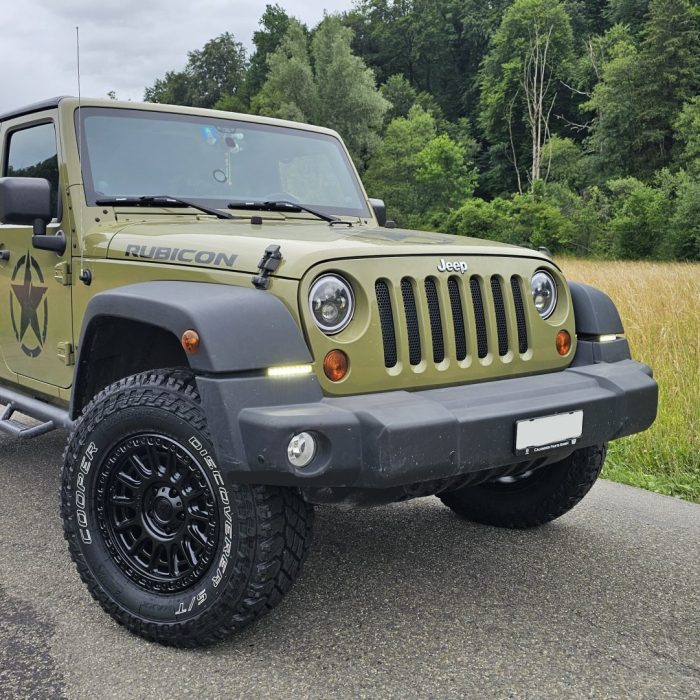 Jeep Wrangler JKU "Kröte" - Liftkit, Kompletträder, Heckstossstange & AHK