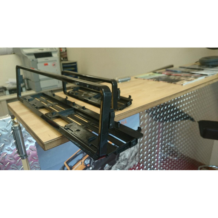 Kennzeichenhalter schwarz Langformat Swissclick