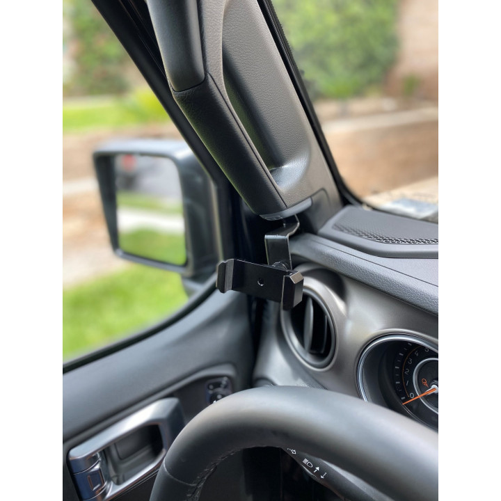 Grab Handle Phone Mount Overtread