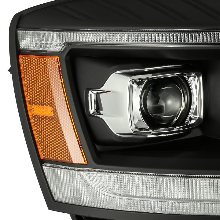Dual LED-Projektor Scheinwerfer Alpha-Black Alpharex RAM 1500 Jg. 06-08