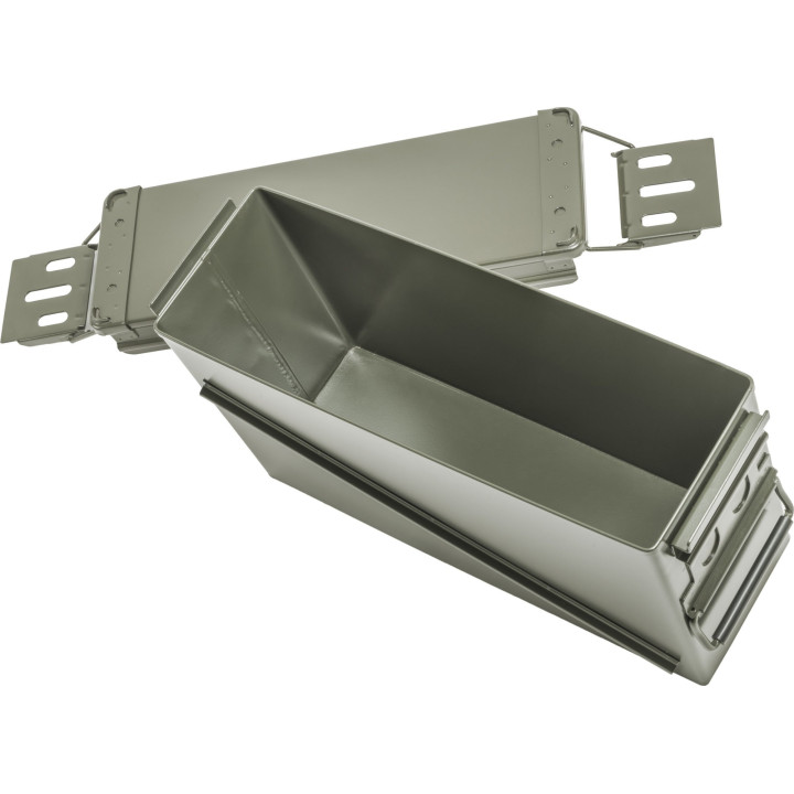 Tailgate Shelf Quadratec mit "Fake" Munitionskiste