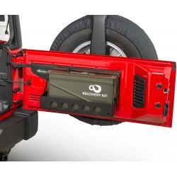 Tailgate Shelf Quadratec mit "Fake" Munitionskiste