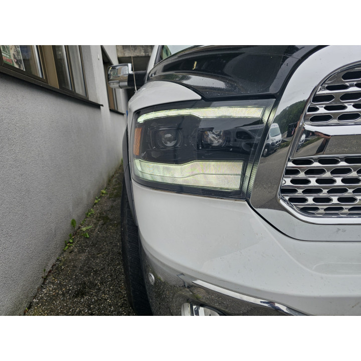 Dual LED-Projektor Scheinwerfer Alpha-Black Alpharex RAM 1500