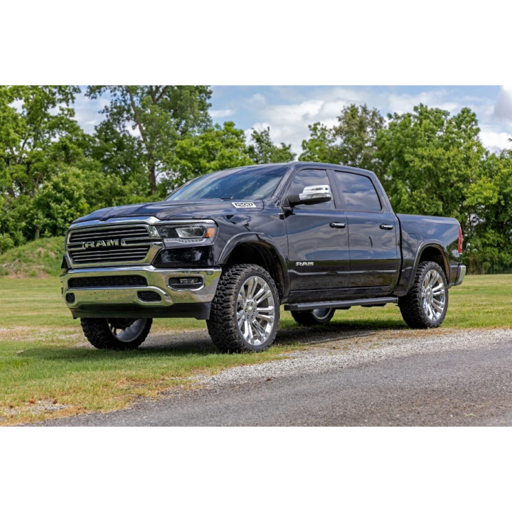 Trittbretter "BA2" RoughCountry Crew-Cab