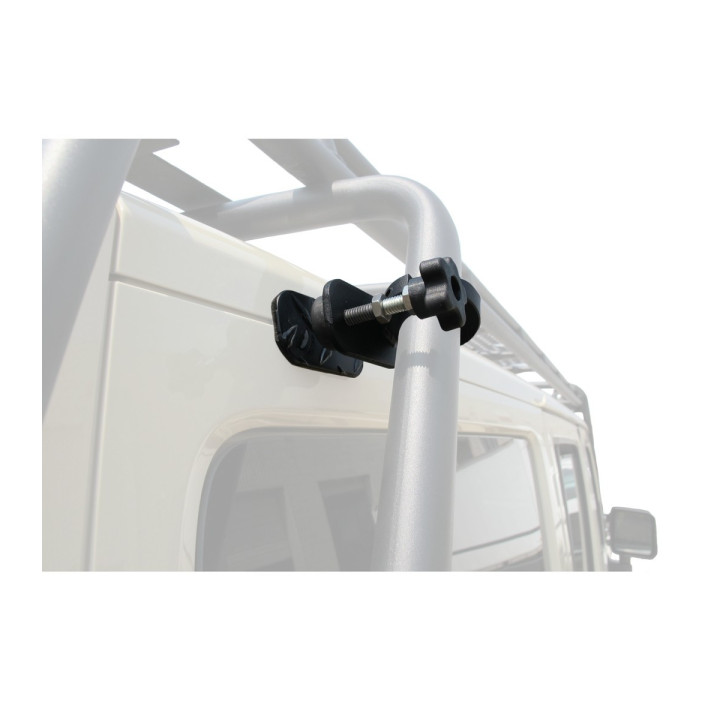 Gobi Rear Upper Isolators