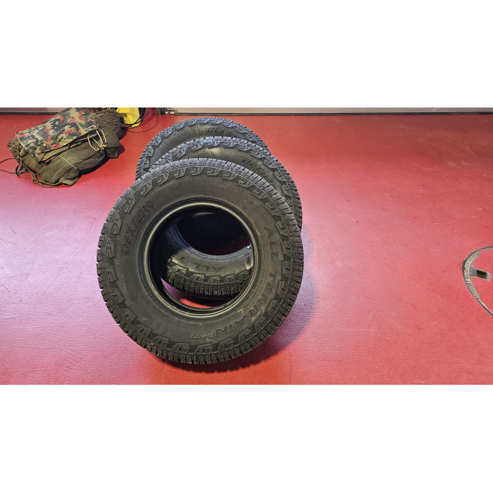 Dextero AllTerrain Reifen 235/75R15 occ
