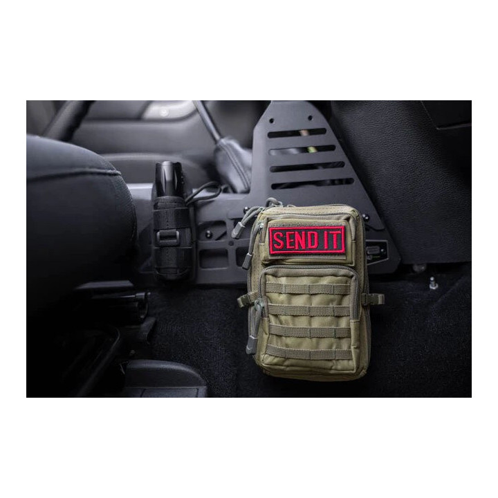 Molle® Panel für die Mittelkonsole mit "Device-Bridge" DV8