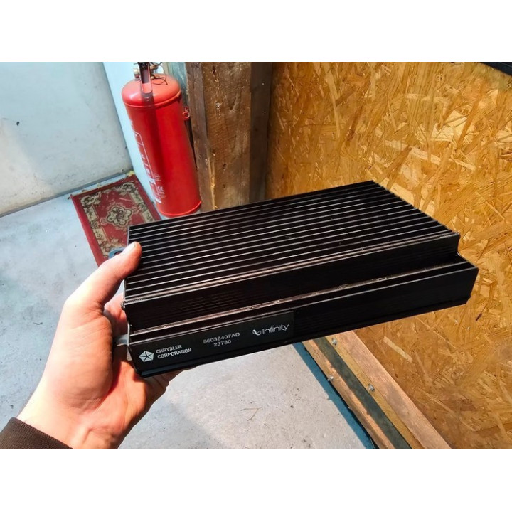 Infinity Verstärker 56038407AD Grand Cherokee WJ