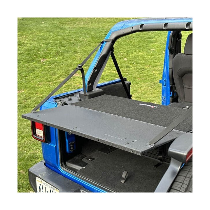 EZ-Trunk Tailgate Table