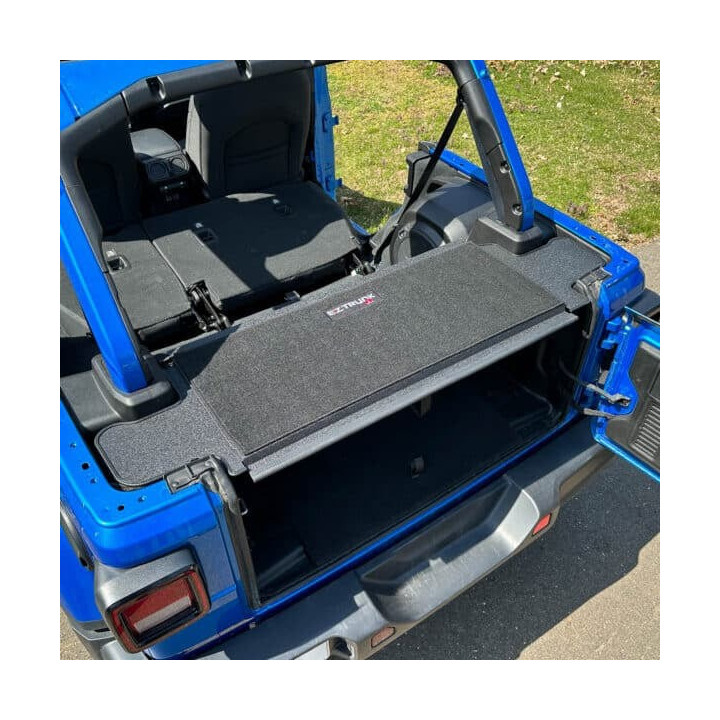 EZ-Trunk Tailgate Table