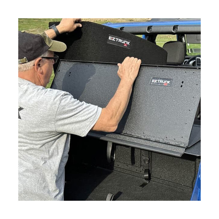 EZ-Trunk Tailgate Table