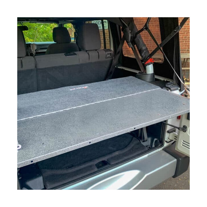 EZ-Trunk Tailgate Table