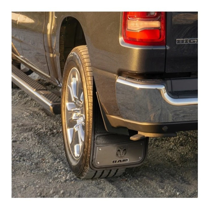 Universal Kotschutzlappen-Set Heavy Duty mit mit RAM-Logo Plasticolor