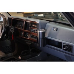 Custom-Made Cupholders Cherokee XJ