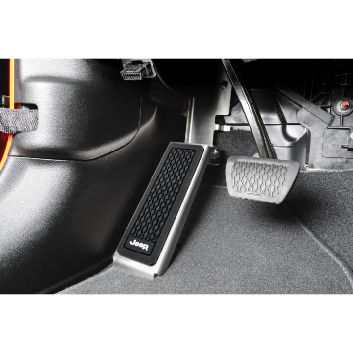 Dead-Pedal Fussraste silber mit Jeep-Pad Quadratec