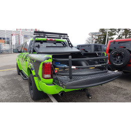 Bed-Extender Mopar schwarz mit RAM-Logo